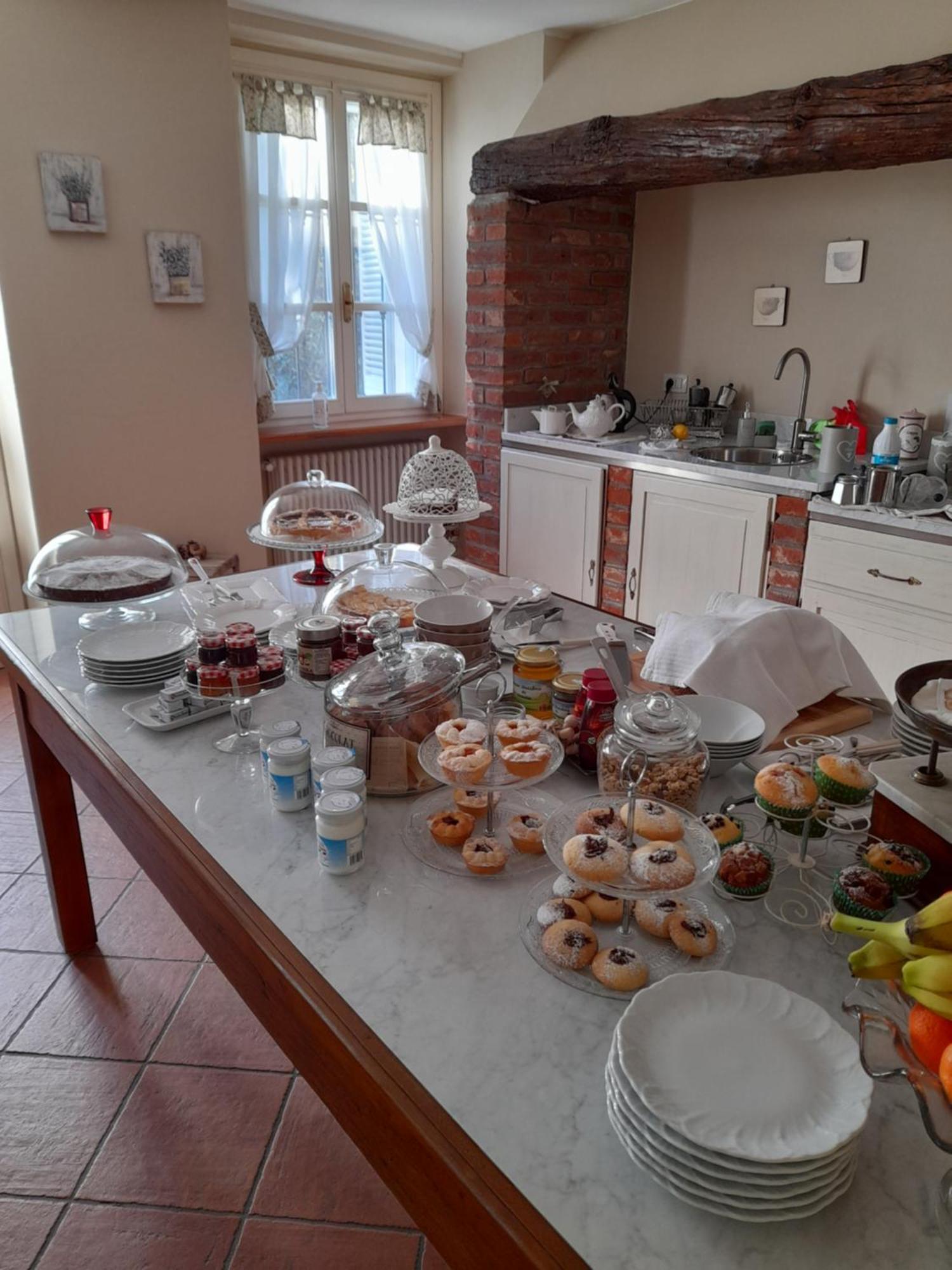 Tenuta Degli Angeli Rossi Asti Room photo